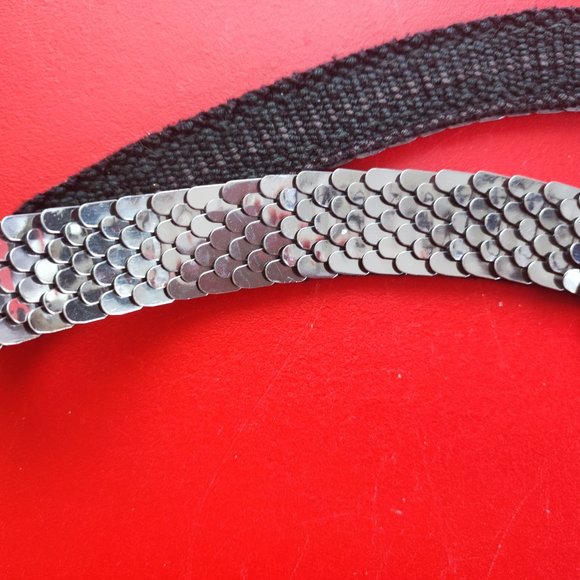 Vintage 90's retro buckle silver tone stretch belt fish scales - Picture 3 of 4